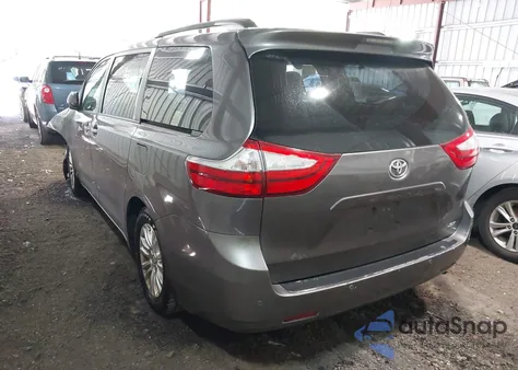 2015 Toyota Sienna Xle 8 Passenger из США, поврежденный, VIN 5TDYK3DC1FS586961